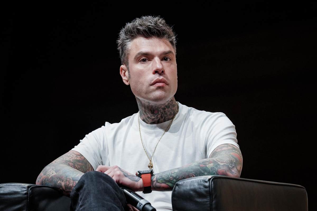 fedez autotune: affondato dalla cantante